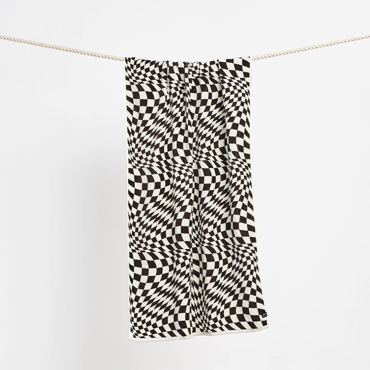 SLOWTIDE OPT OUT TOWEL - BLACK