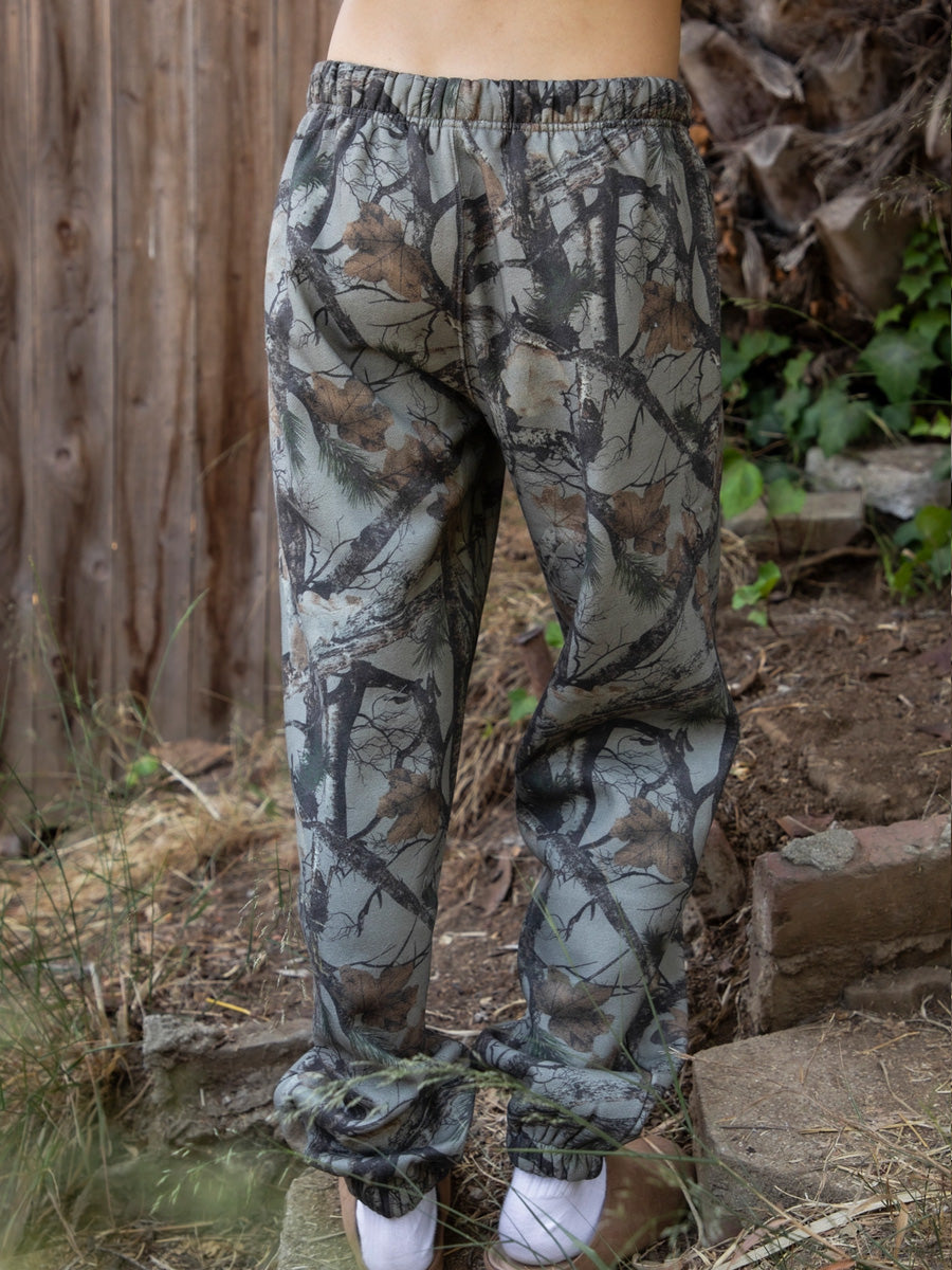 DARK WOODLAND CAMO FLEECE JOGGER PANTS - ELK