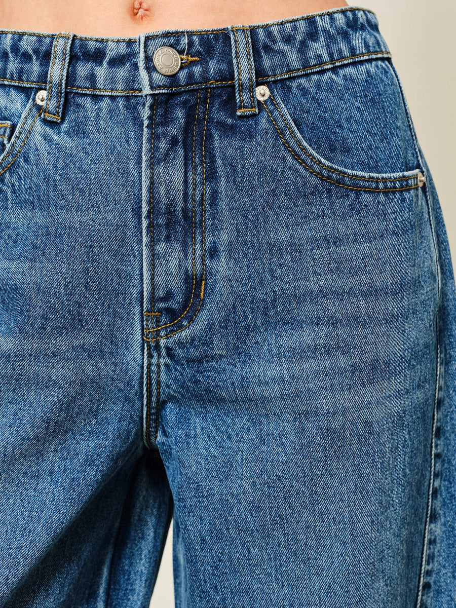 CROPPED DENIM BARREL JEANS - DENIM JEANS OAK CLOTHING CO.