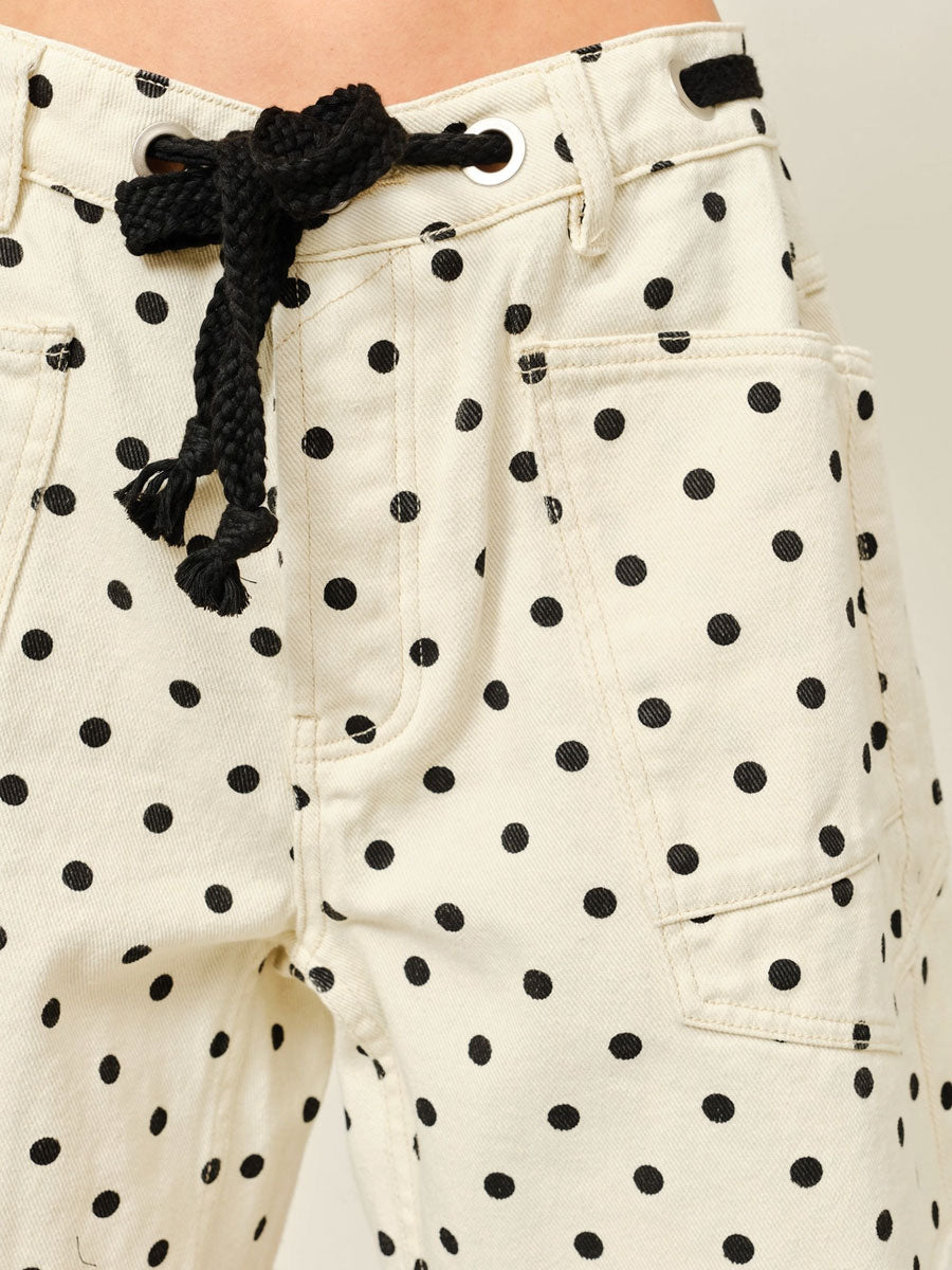 DOT BARREL SHORTS WITH EYELET WAIST - CREAM SHORTS -