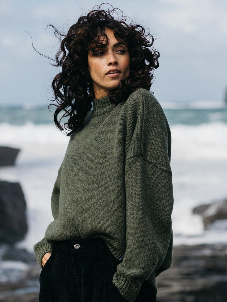 FINISTERRE EYRE CREW NECK JUMPER - OLIVE SWEATER -