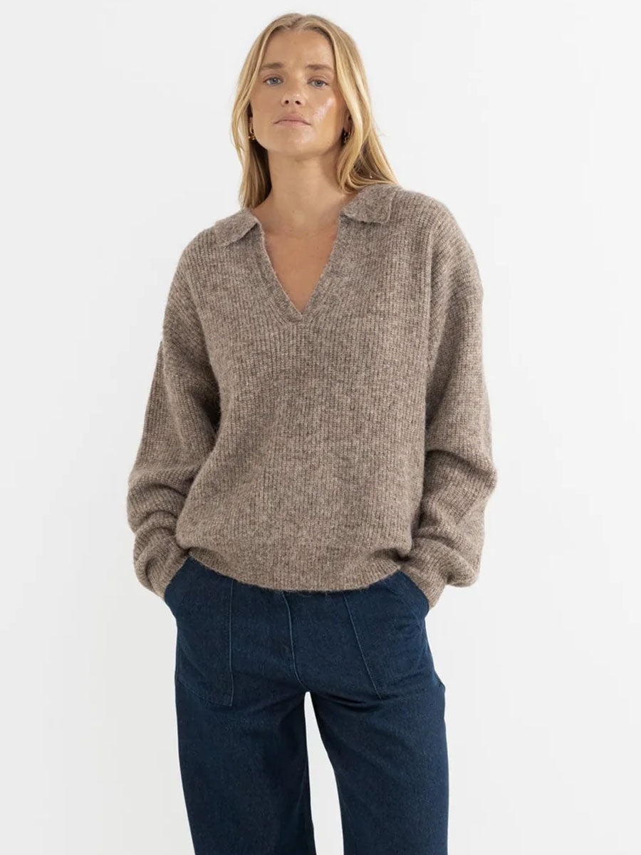 QUINN V-NECK COLLARED JUMPER - OAT SWEATER -