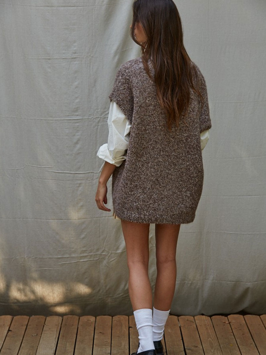 OVERSIZED VEST TOP - MOCHA SWEATER -