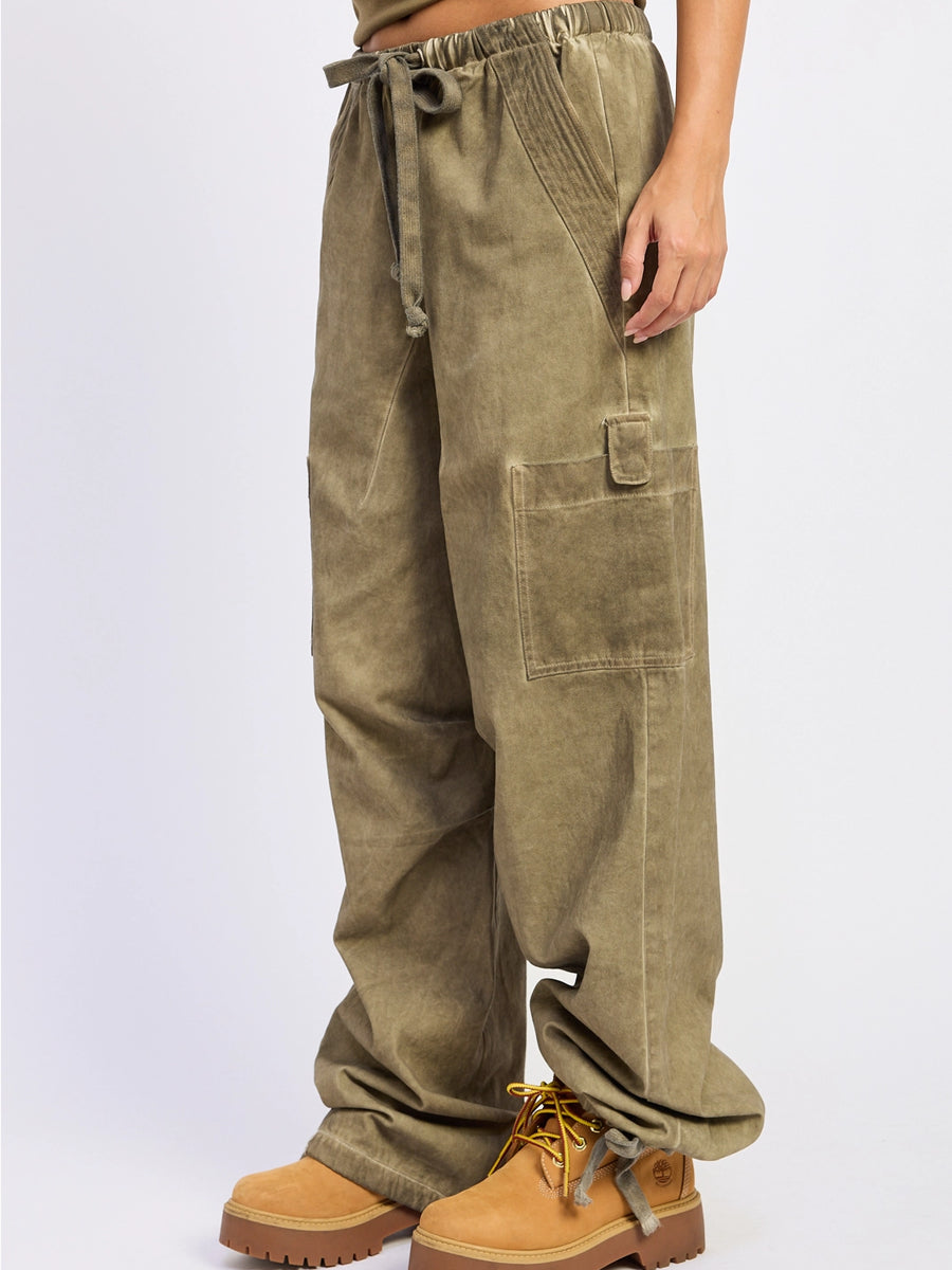 OIL WASH UTILITY PARACHUTE PANTS - WASHED KHAKI PANTS OAK CLOTHING CO.