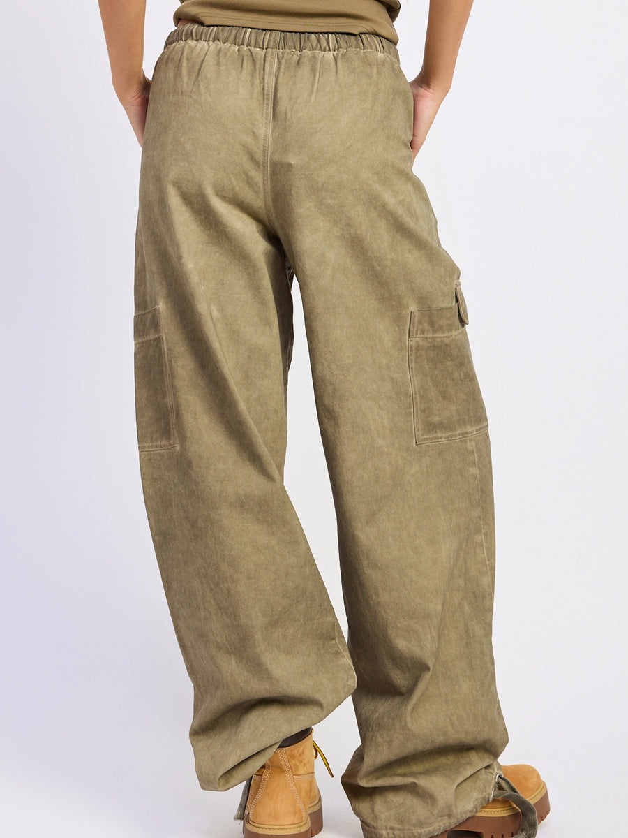 OIL WASH UTILITY PARACHUTE PANTS - WASHED KHAKI PANTS OAK CLOTHING CO.
