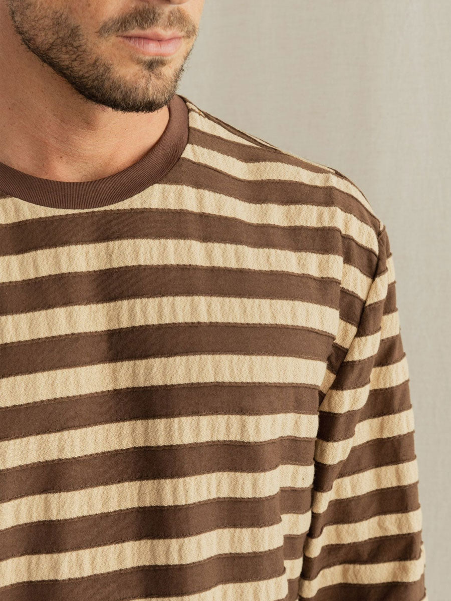 TEXTURED STRIPE LONG-SLEEVE T-SHIRT - BROWN T-SHIRTS -