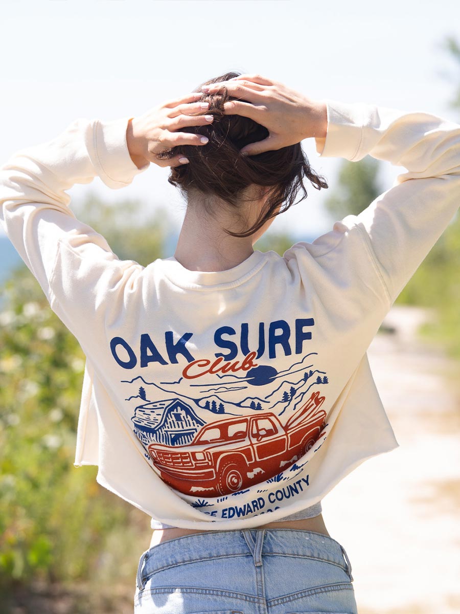 OAK SURF CLUB TRUCK CROPPED CREW - CREAM